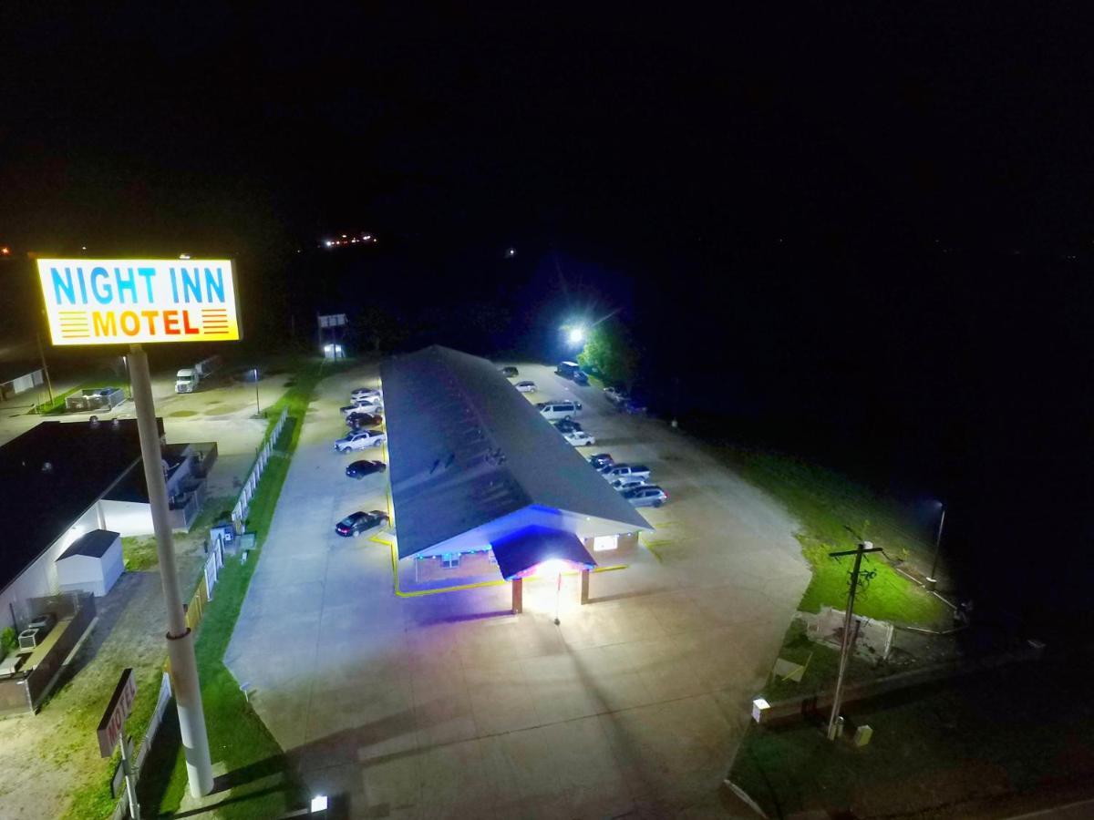 Sweet Springs Night Inn מראה חיצוני תמונה